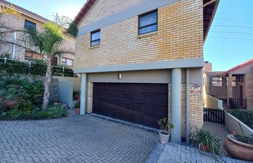 4 Bedroom Property for Sale in Seemeeu Park Western Cape